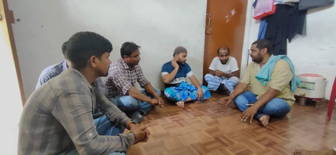 Azamgarh Samachar: आतंकवाद के नाम पर आज़मगढ़ से गिरफ्तार सबाउद्दीन के परिजनों से रिहाई मंच ने की मुलाकात