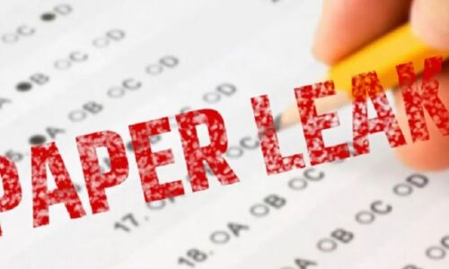 पेपर लीक कांड: 17वीं गिरफ्तारी के बाद शासन ने आयोग के सचिव की कर दी विदाई, सुरेन्द्र बने नए सचिव