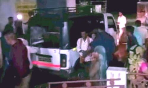 Indore News : बम फटने से 2 लोगों की मौत, 15 से अधिक घायल, इलाके में भारी पुलिस बल तैनात