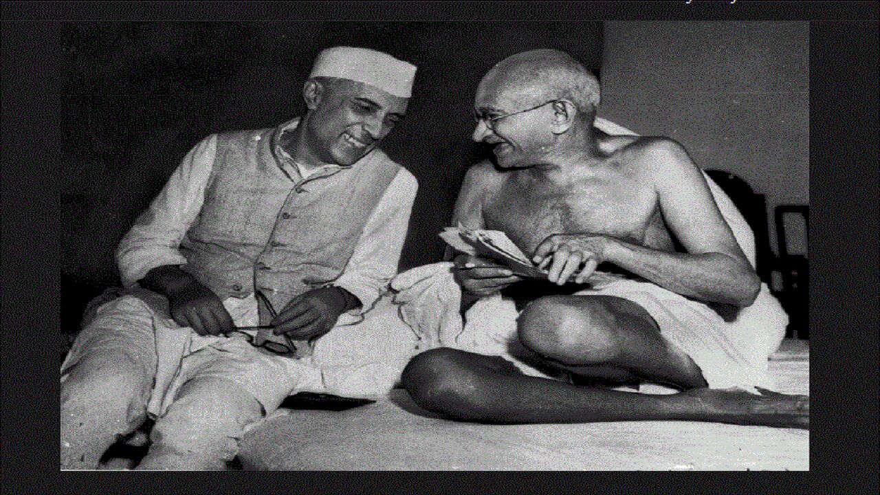 नाथूराम ने नहीं, नेहरू ने की थी गांधी जी की हत्या . यूपी की यूनिवर्सिटी के डीन साहब का दावा नाथूराम ने नहीं, नेहरू ने की थी गांधी जी की हत्या . यूपी की यूनिवर्सिटी के डीन साहब का दावा