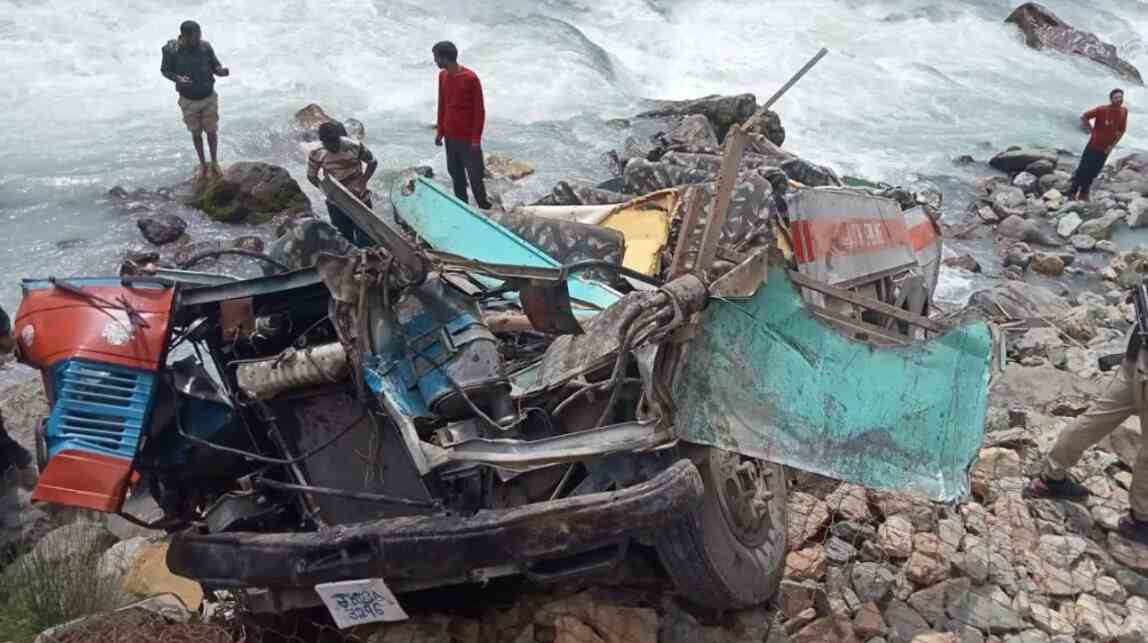 Pahalgam Bus Accident Video: पहलगाम में ITBP जवानों की बस का एक्सीडेंट, 6 जवान शहीद, 32 घायल