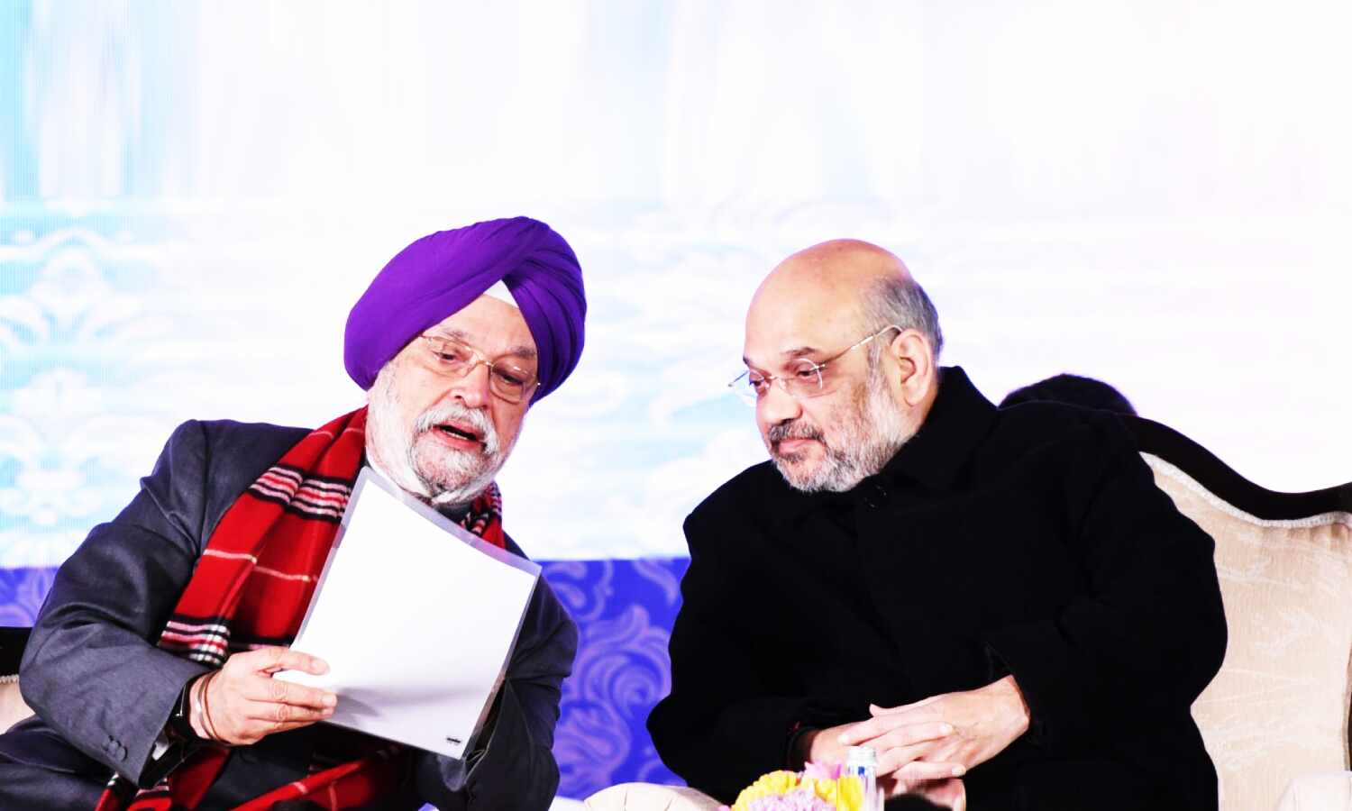 राहिंग्या मुस्लिमों को लेकर मोदी के दो बड़े मंत्रियों में ठनी - हरदीप पूरी ने कहा देंगे आवास तो अमित शाह के गृहमंत्रालय का आया ट्वीट राहिंग्या मुस्लिमों को लेकर मोदी के दो बड़े मंत्रियों में ठनी - हरदीप पूरी ने कहा देंगे आवास तो अमित शाह के गृहमंत्रालय का आया ट्वीट