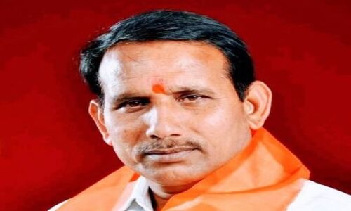 Madhya Pradesh News : Madhya Pradesh News : कथावाचक, पंडित बनाते हैं पागल, BJP नेता बोले - महिलाओं पर रहती हैं गंदी नजर, केस दर्ज