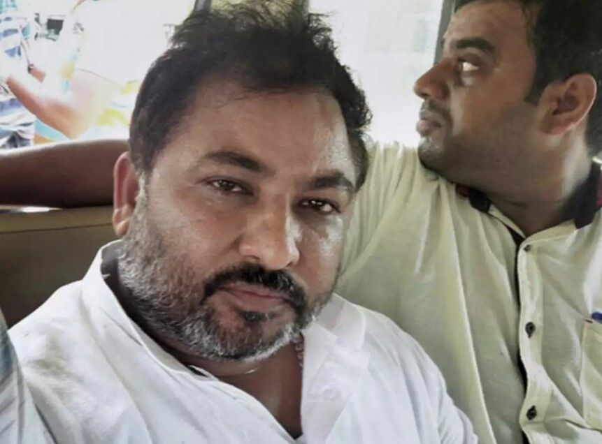 Dayashankar Singh News: परिवहन मंत्री दयाशंकर सिंह का दिखा नायक अवतार ओवरलोड खनन को लेकर दो-दो ARTO पर गिराई गाज