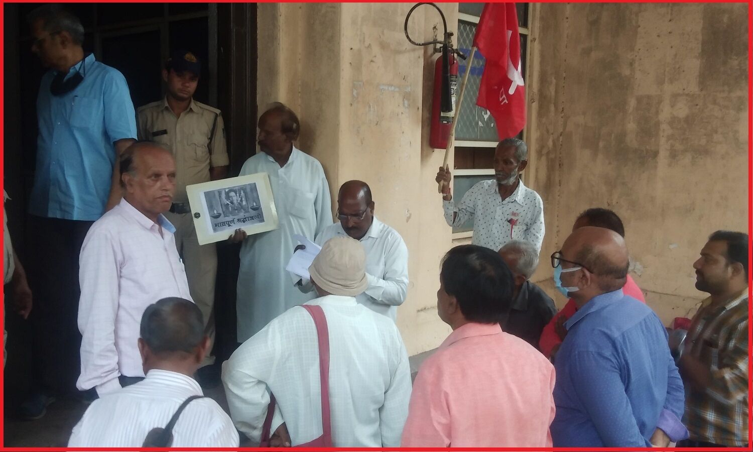 दलितों, अल्पसंख्यकों और आदिवासियों पर अत्याचार करने वालों को संरक्षण देने का काम कर रही है सरकारें