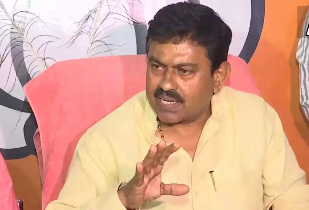 Lucknow News: गृह राज्य मंत्री अजय मिश्र टेनी की बढ़ सकती है मुश्किल, 22 साल पुराने मर्डर केस में सुनवाई आज