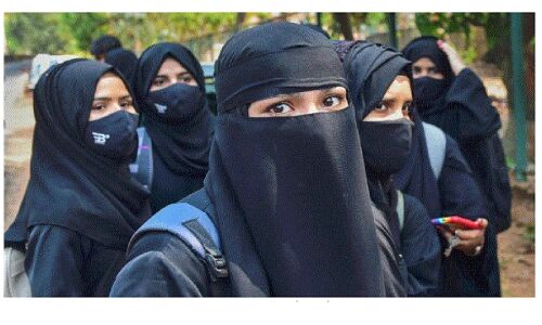 Hijab controversy : अगर हिजाब पर बैन लगा तो लड़कियां मजबूर होकर मदरसा चली जाएंगी, जस्टिस धुलिया बोले - ये कैसी दलील है