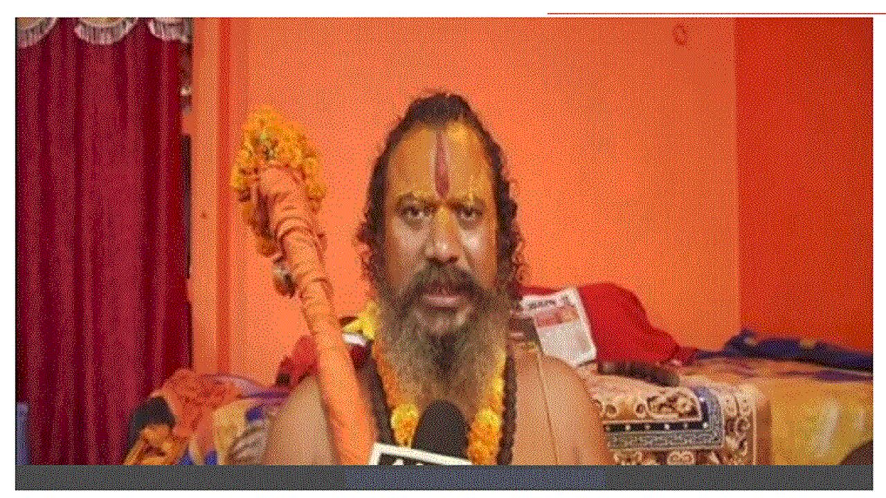 Ayodhya : महंत परमहंस दास के खिलाफ 50 से ज्यादा साधुओं ने खोला मोर्चा, टेंपल टाउन से बाहर करने की उठी मांग, FIR