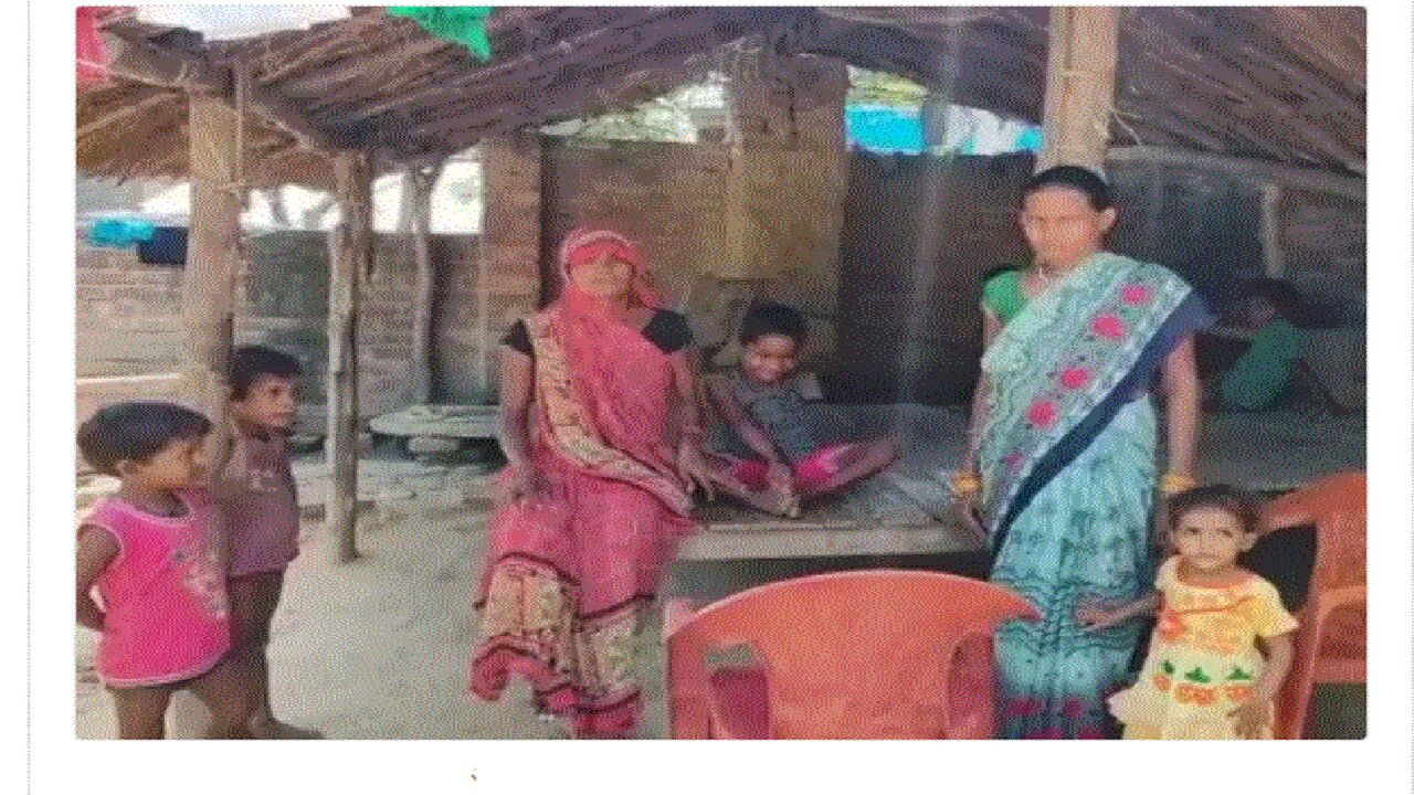 Barabanki News : दलित छात्रा पर खौलती सब्जी फेंकने के मामले में डीएम ने बैठाई जांच, रिपोर्ट आने के बाद प्रिंसिपल के खिलाफ होगी कार्रवाई