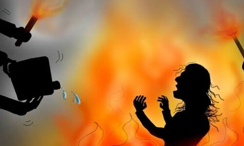 Pilibhit News : UP के पीलीभीत में गैंगरेप के बाद डीजल डालकर दलित किशोरी को जलाया, जानिए क्या है पूरा मामला