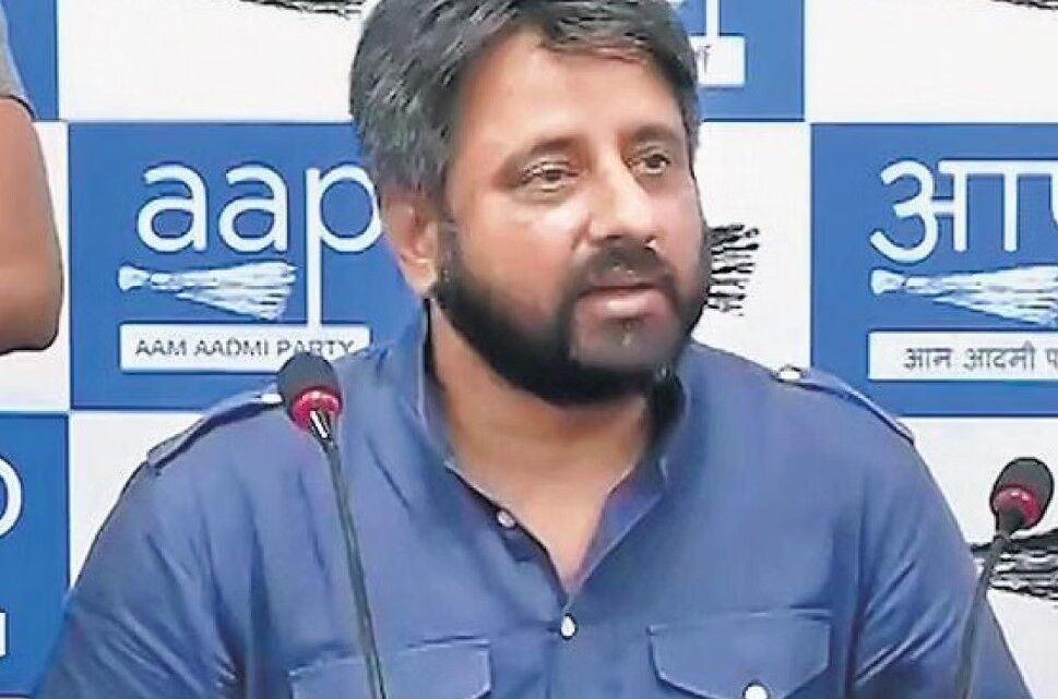 Amanatullah Khan News: कारतूस के साथ धरे गए AAP विधायक अमानतुल्लाह खान के PA, CISF ने पकड़ा, ये है मामला