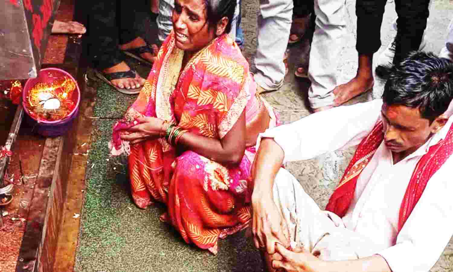 Kaushambi News : आस्था के नाम पर भक्त ने जीभ काटकर मां शीतला को चढ़ाई, इलाज के बाद हालत स्थिर