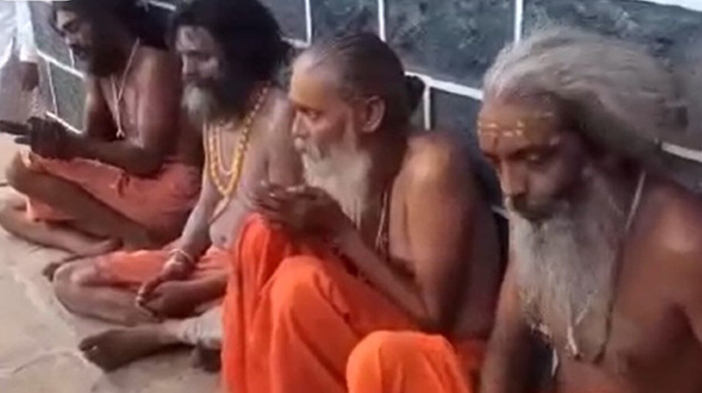 Maharashtra News: महाराष्ट्र के सांगली में भीड़ ने 4 साधुओं की पिटाई की, बच्चा समझ कर हुई बर्बरता