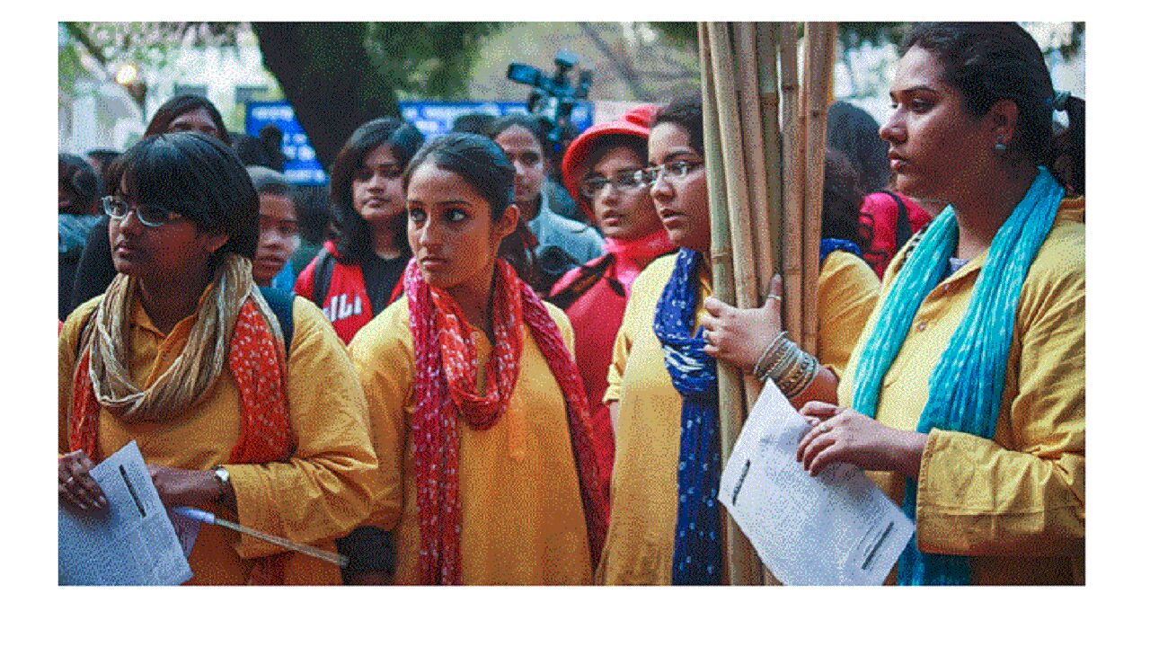 Labour  market, Gender discrimination,  Oxfam India Discrimination Report 2022,