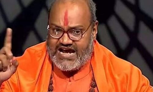 Aligarh News : अलीगढ़ पहुँचे यति नरसिंहानंद पर दर्ज हुआ मुकदमा, मदरसों को बारूद से उड़ा देने का दिया था बयान