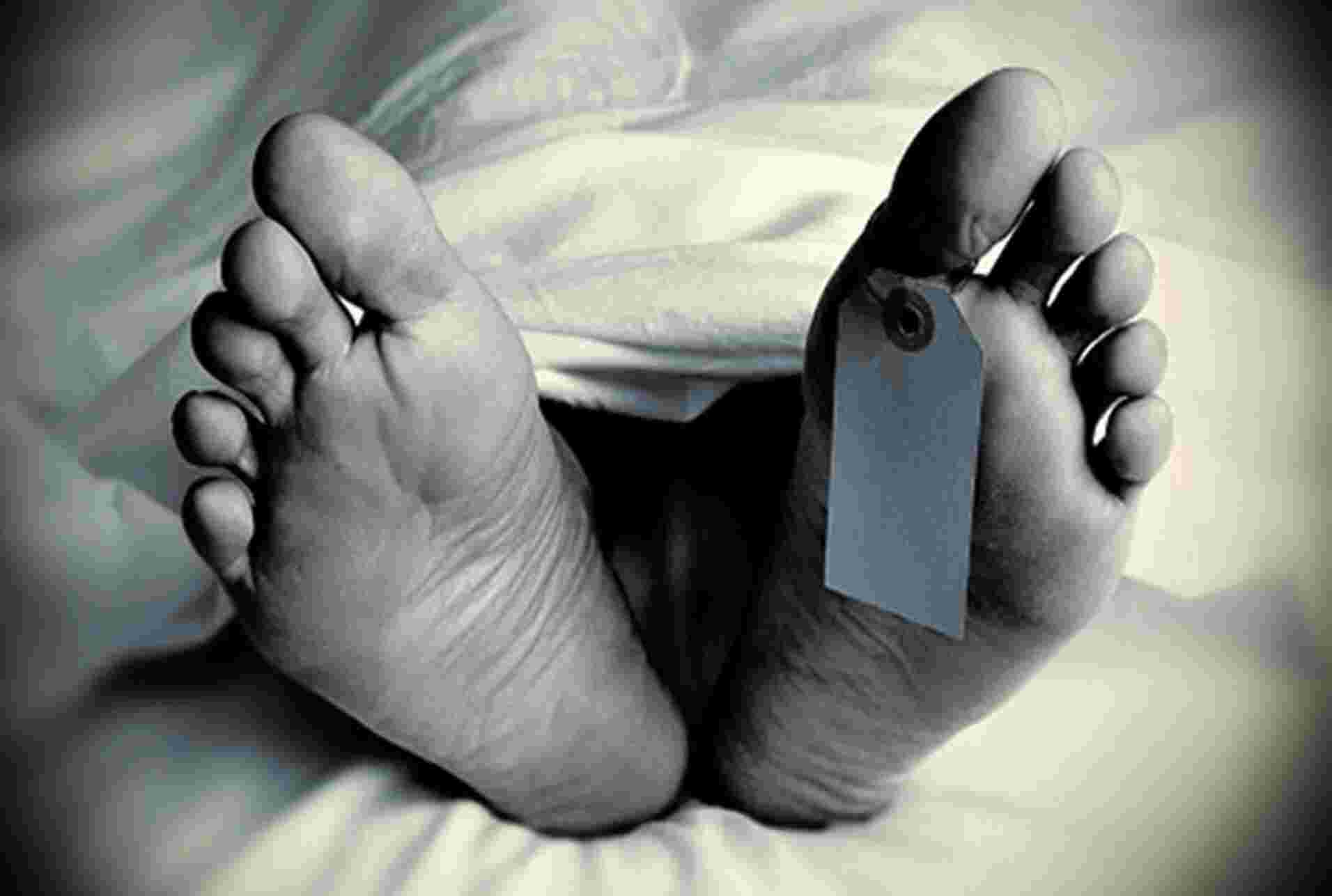 Kanpur News : 17 माह से शव के साथ सो रहा था परिवार, पिता ने कहा अंतिम संस्कार के वक्त चलने लगीं सांसे तो....