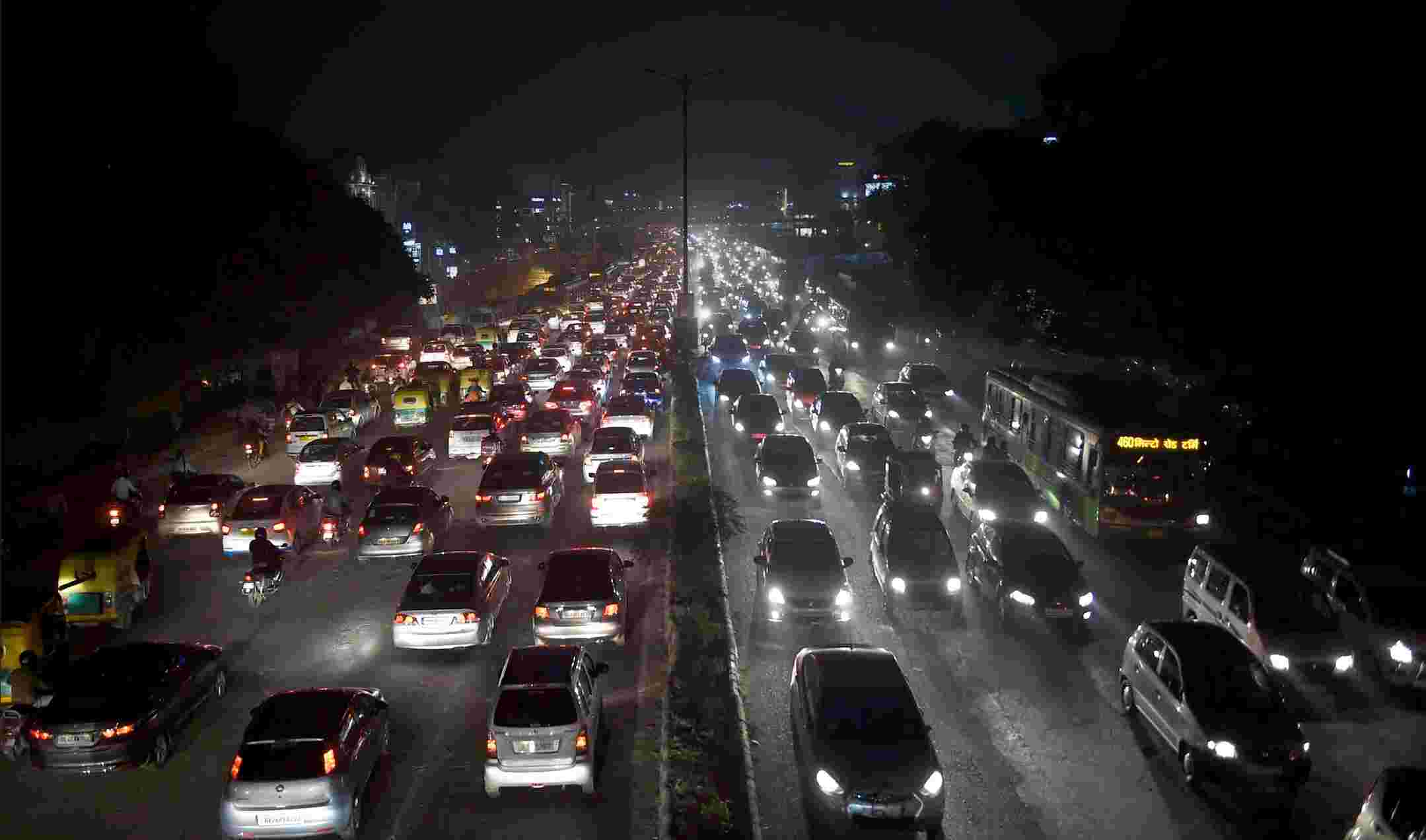 Death In Road Accident :सड़क हादसों में विश्वगुरू बना भारत, तमाम दावों के बीच प्रति घंटा हो रही एक दर्जन से अधिक मौतें