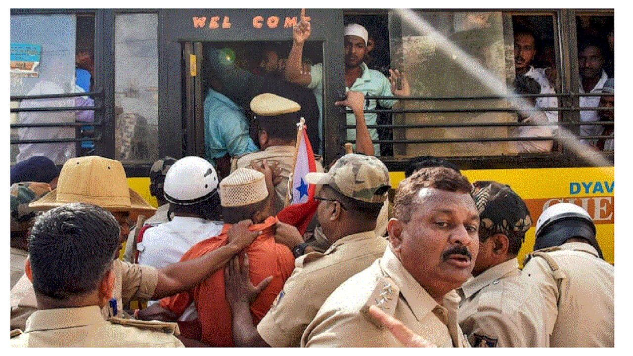 Delhi : शाहीनबाग, जामिया नगर, निजामुद्दीन, रोहिणी में PFI के ठिकानों पर छापा, 30 गिरफ्तार, धारा 144 लागू