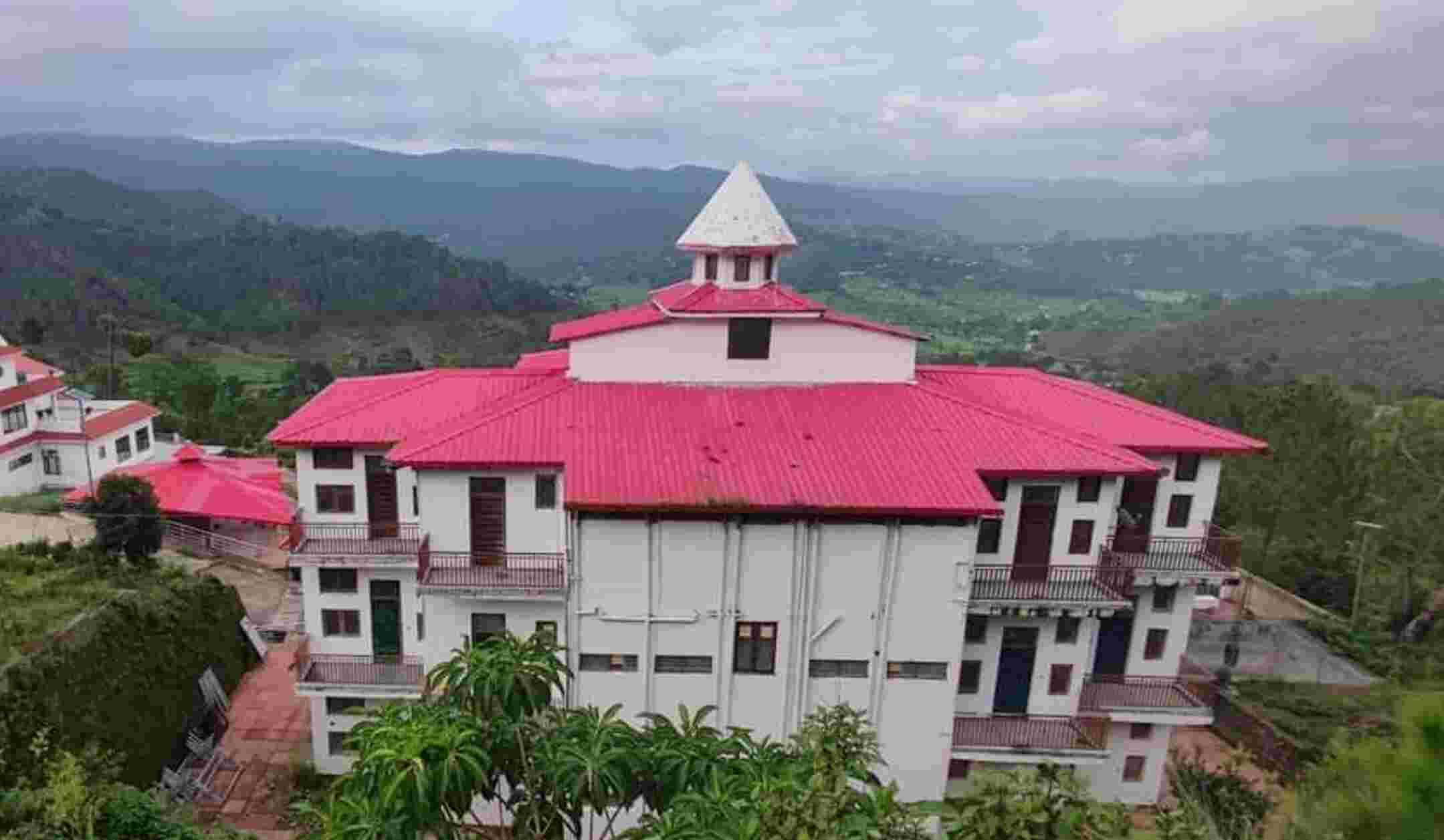 Uttarakhand News: छेड़छाड़ का कुख्यात आरोपी प्रेमनाथ हल्द्वानी से गिरफ्तार, ग्रामीणों की पिटाई से बचने के लिए रानीखेत से पैदल ही हल्द्वानी भागा था आरोपी