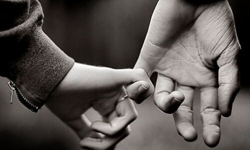 Dumka Crime News: दुमका में हैवानियत, लड़की ने शादी से किया मना तो शादीशुदा प्रेमी ने पेट्रोल डाल जिंदा जलाया, ये है पूरा मामला