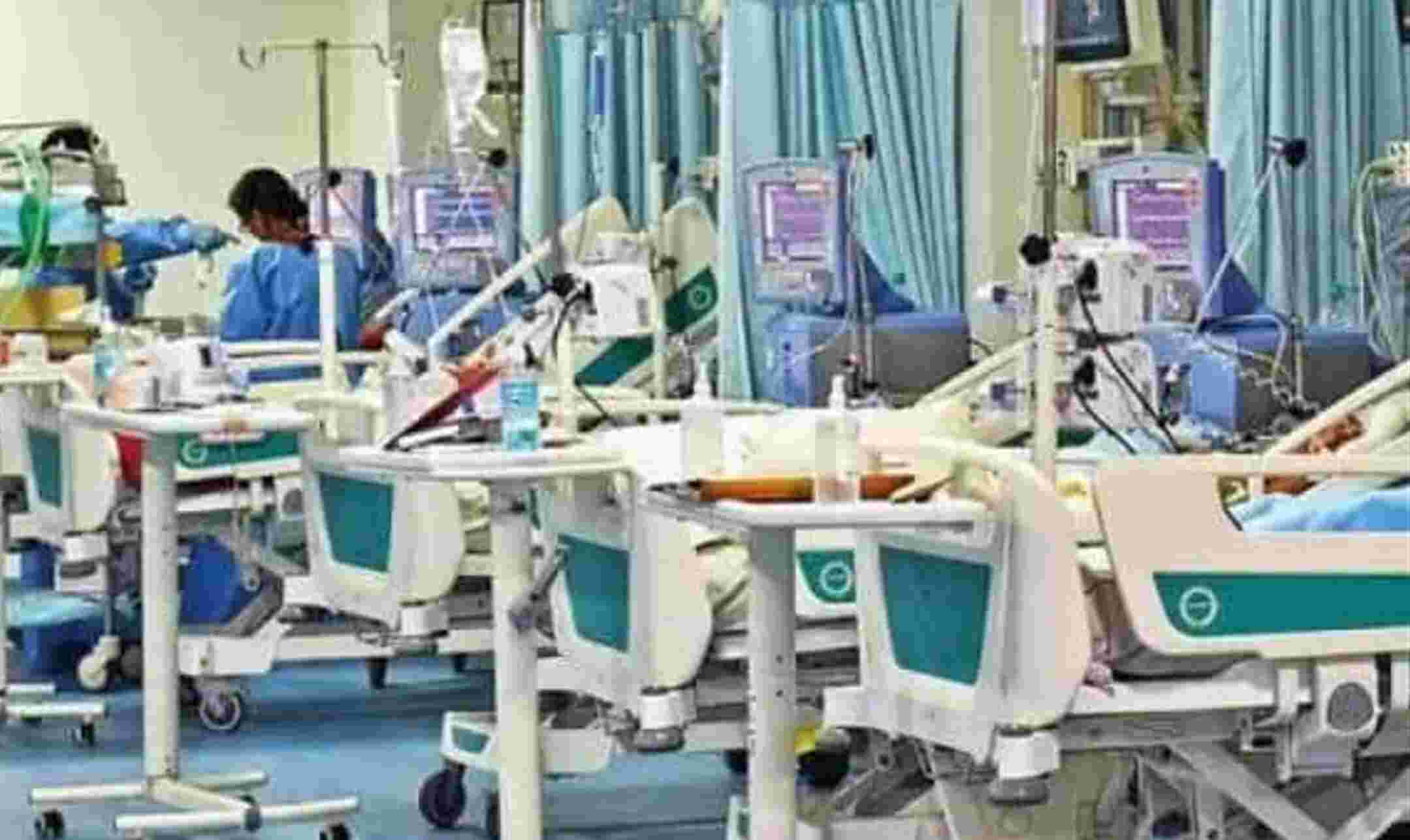 Farrukhabad News: लोहिया अस्पताल के शौचालय में मरीज की मौत, तीन घंटे वहीं पड़ा रहा शव