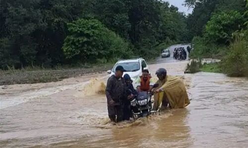 Nainital News: नैनीताल जिले में टूटा रिकॉर्ड बारिश का कहर, चार की मौत, राजमार्ग सहित जिले की 29 सड़कें बंद