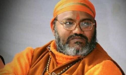 Muzaffarnagar Danga: यति नरसिंहानंद सरस्वती ने कोर्ट में किया सरेंडर, जानें पूरा मामला Muzaffarnagar Danga: यति नरसिंहानंद सरस्वती ने कोर्ट में किया सरेंडर, जानें पूरा मामला