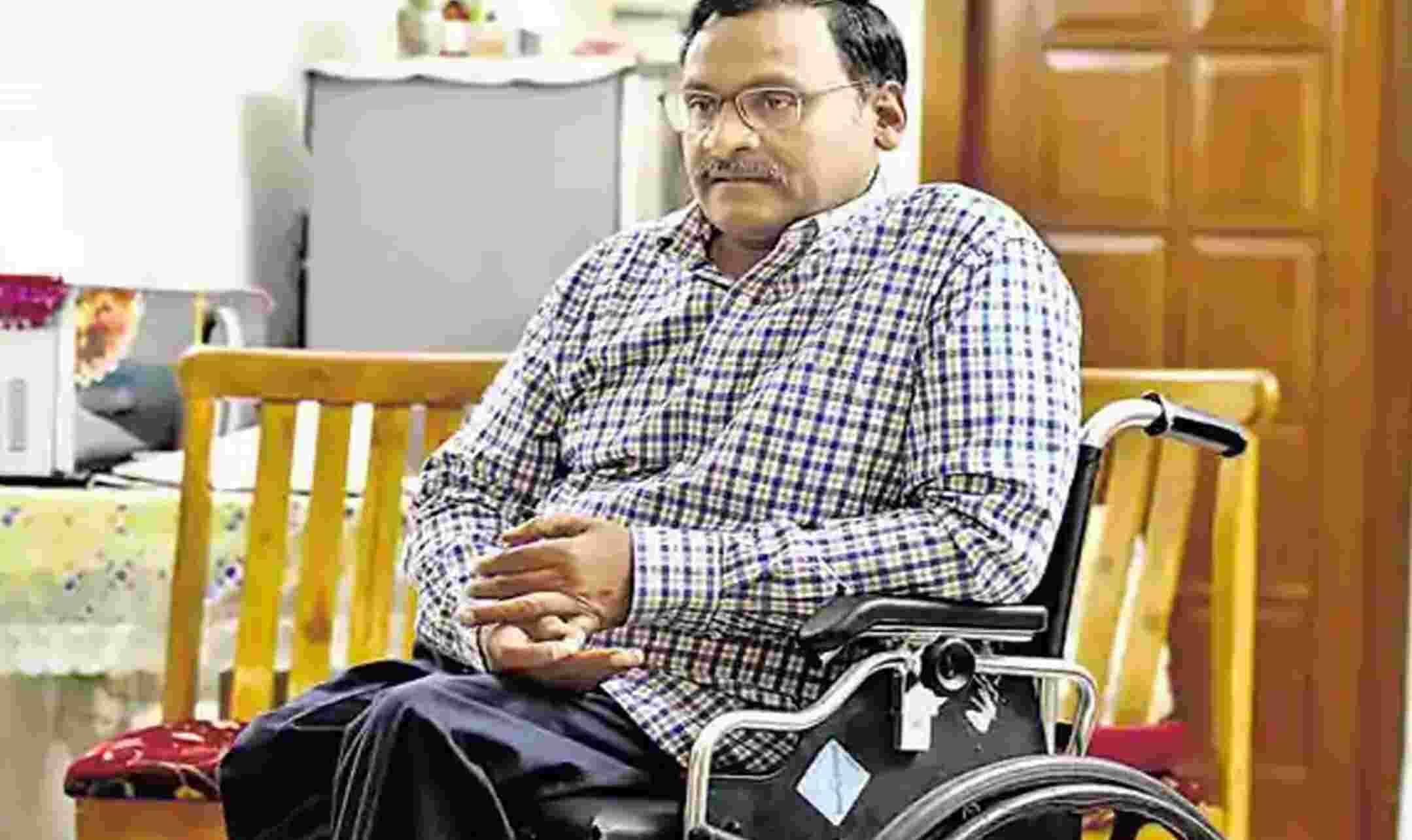 GN Saibaba: 56 इंच वाली एक सरकार 90 फीसदी विकलांग साईबाबा से इतना डरती क्यों है ?