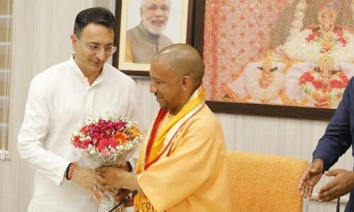 झूठा निकला Yogi Adityanath का भृष्टाचार पर जीरो टॉलरेंस, PWD और स्वास्थ्य विभाग के तबादलों की जांच हुई रफा-दफा