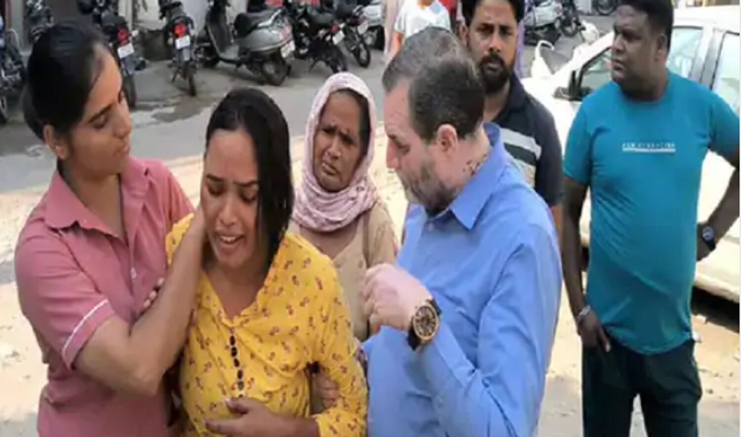 Karnal news : हॉस्टल में 7वीं के छात्र से बर्बरता के बाद आईसीयू में भर्ती, मां ने कोच पर लगाये गंभीर आरोप