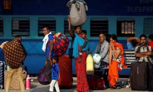 Railway News: ट्रेन में इतने किलो से ज्यादा एक टिकट पर ट्रेन में इतने किलो से ज्यादा न ले जाए सामान, नहीं तो भरना पड़ेगा जुर्माना Railway News: ट्रेन में इतने किलो से ज्यादा एक टिकट पर ट्रेन में इतने किलो से ज्यादा न ले जाए सामान, नहीं तो भरना पड़ेगा जुर्माना