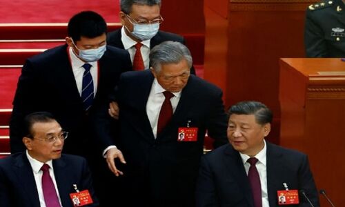 Hu Jintao: चीन में Xi Jinping की ताजपोशी से पहले बवाल- पूर्व राष्ट्रपति  हू जिन्ताओ को जबरन निकाला