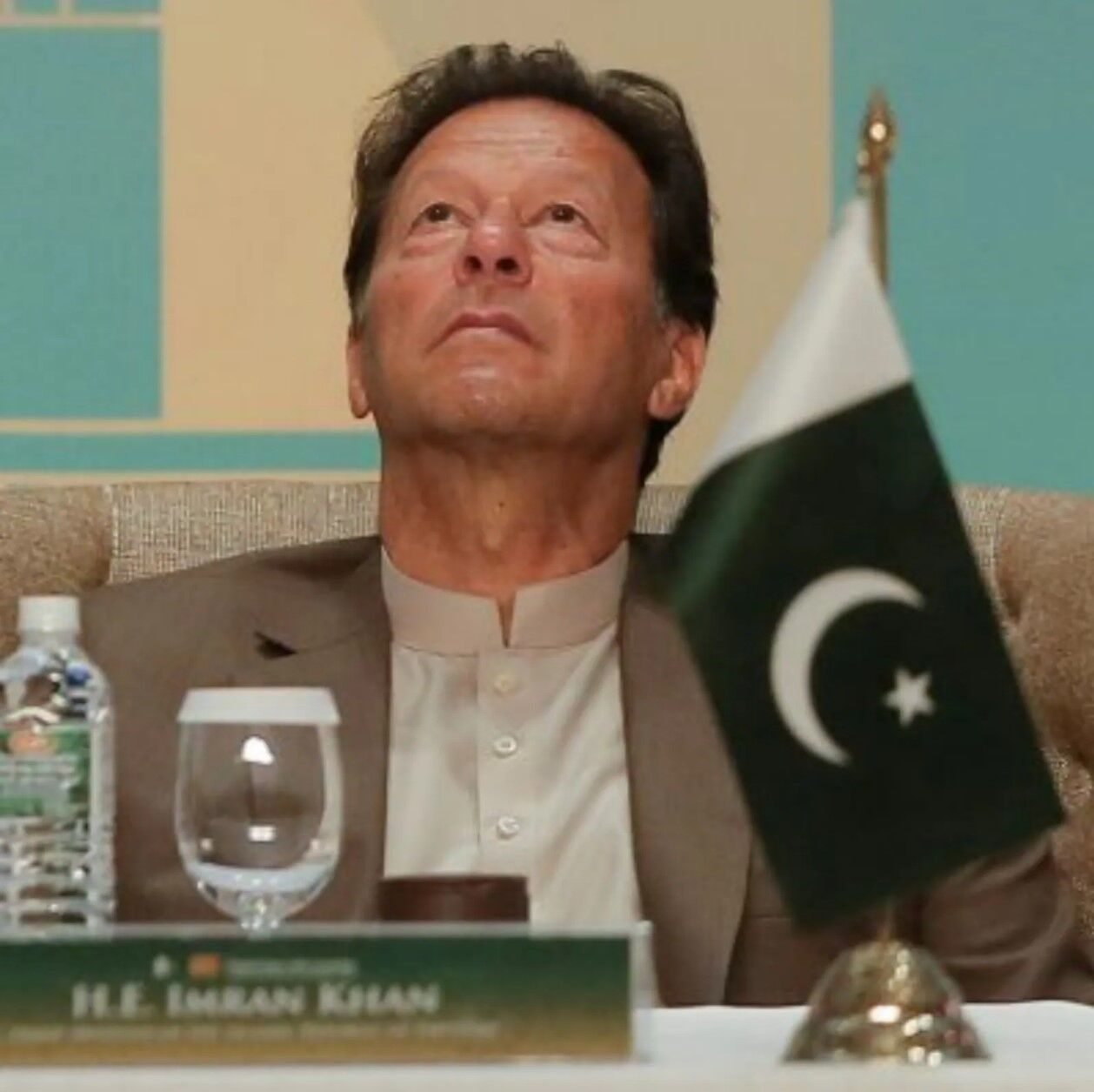 Imran Khan News: पाकिस्तान में बढ़ी इमरान खान की मुश्किलें: लगा आतंकी होने का टैग, 2 मामले हुए दर्ज