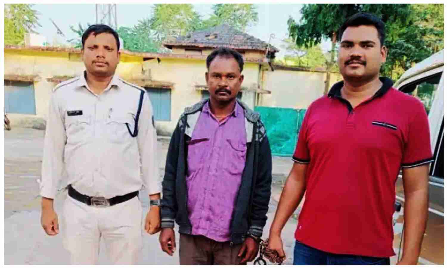 Chhattisgarh Crime News : तांत्रिक ने झाड़-फूंक के नाम पर मानसिक रोगी को त्रिशूल से दागा, शरीर पर पड़े फफोले, हो गई मौत