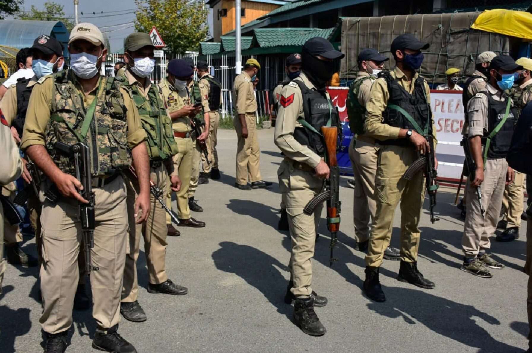 Jammu Kashmir News: जम्‍मू कश्‍मीर में फ‍िर आतंकी हमला, दो को मारी गोली, एक ब‍िहार दूसरा नेपाल का है रहने वाला