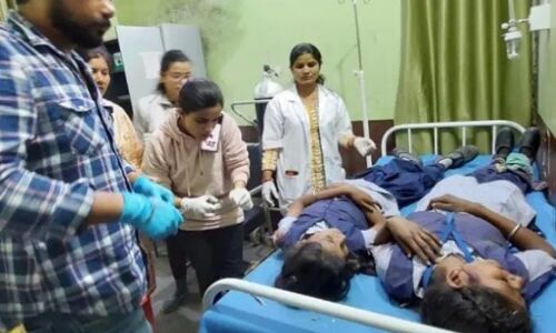 Childrens Day के दिन हादसे का शिकार हुई स्कूली बस, छात्रा समेत दो की मौत कई जख्मी, टूर पर निकले थे 50 से अधिक छात्र Childrens Day के दिन हादसे का शिकार हुई स्कूली बस, छात्रा समेत दो की मौत कई जख्मी, टूर पर निकले थे 50 से अधिक छात्र