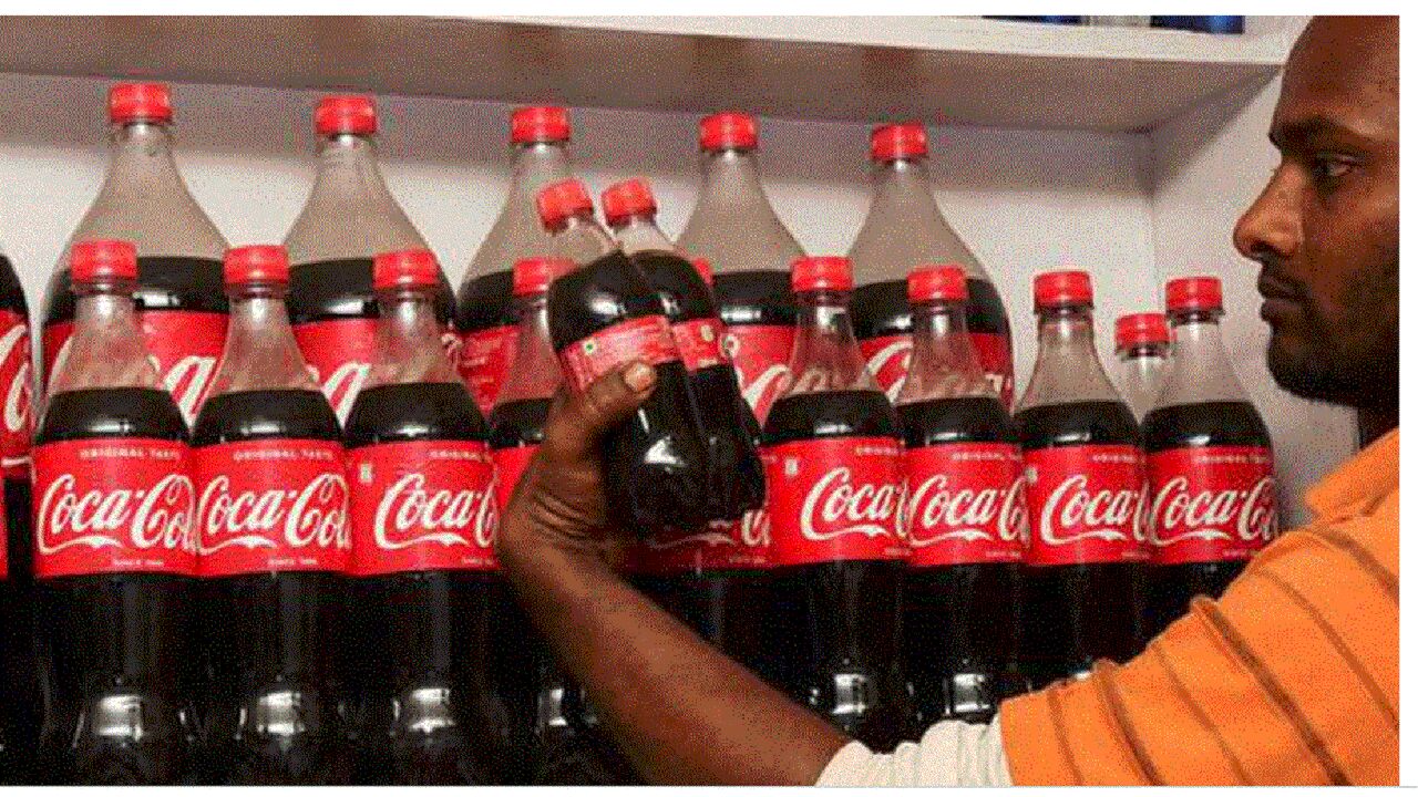 COP27 के प्रमुख आयोजकों में एक CocaCola फैला रही दुनिया में सबसे ज्यादा प्लास्टिक कचरा, भारत में टॉप पर PepsiCo