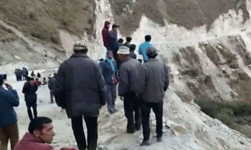 Chamoli News: चमोली में टाटा सूमो खाई में गिरी, एक दर्जन लोगों की मौत, डेढ़ दर्जन लोग सवार थे गाड़ी में