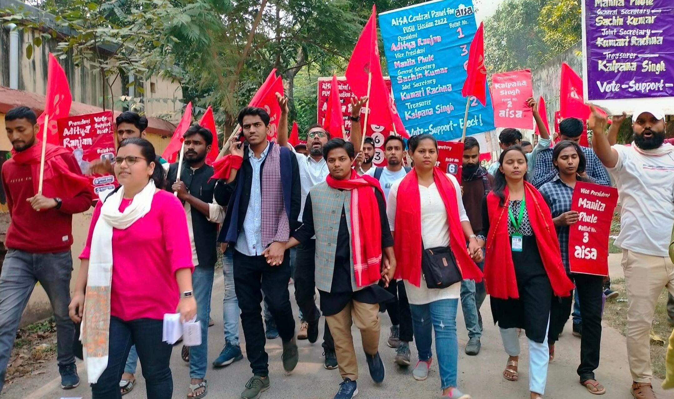 PU Student Union Election 2022 : पटना विश्वविद्यालय छात्रसंघ के चुनावी अखाडे़ में वामपंथ बनाम दक्षिण पंथ के संगठन के साथ सत्ताधारी दल के छात्रसंगठन पेश कर रहे चुनौती