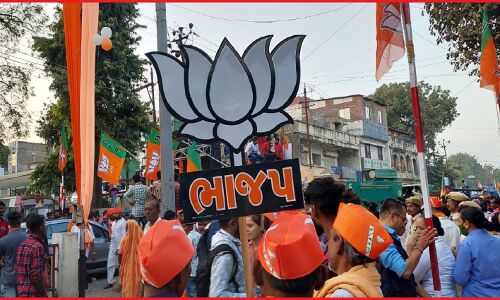 शराबबंदी वाले गुजरात में मात्र 3 हफ्ते में पकड़ी गयी 13.5 हजार करोड़ की अवैध शराब, मोदी के गुजरात मॉडल पर फिर उठ रहे सवाल