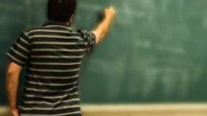 UP : योगी के गोरखपुर में जुगाड़ से चल रही परिषदीय स्कूलों की पढ़ाई,  एक-1 टीचर के हवाले 76-76 बच्चों का बोझा