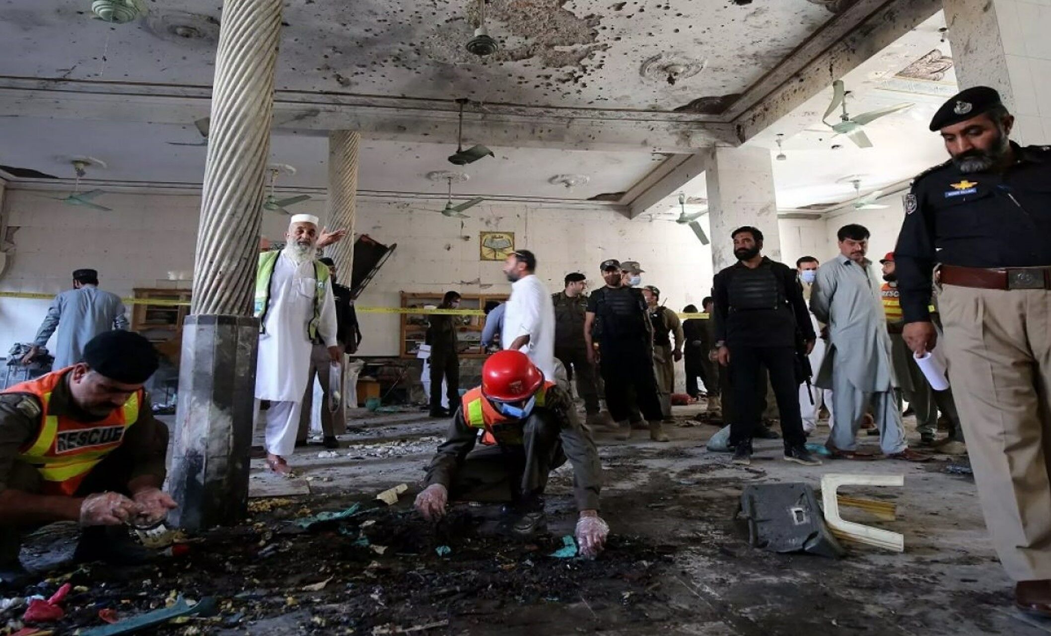 Afghanistan Blast: अफगानिस्तान में नमाज पढ़ते समय मदरसे में धमाका, 10 बच्चों सहित 15 की मौत