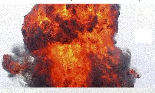 Bomb Blast In West Bengal : मिदनापुर में TMC नेता के घर में बम धमाका से दहल उठा बंगाल, 2 की मौत