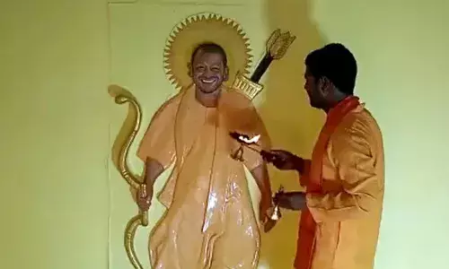 योगी आदित्यनाथ के गोरखपुर में एक दिन में 6 महिलाओं से लूट, आधी रात से पहले ही बाइक सवार लुटेरों ने मचाया तांडव