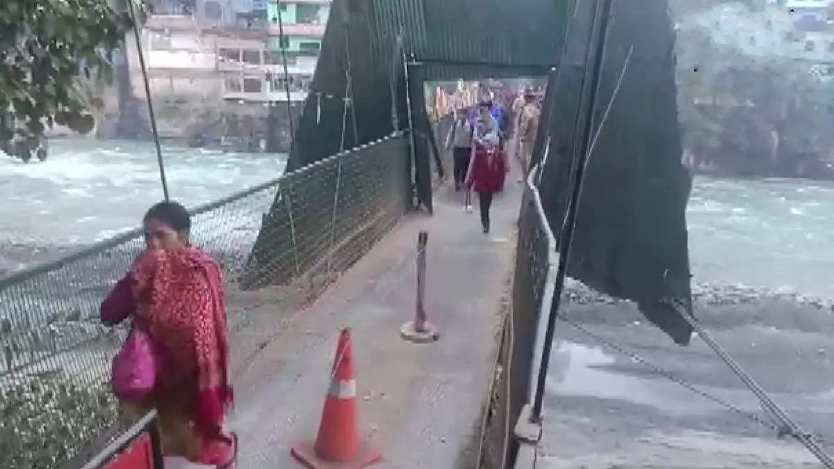 India Nepal Tension : धारचूला में नेपाल की तरफ से भारतीय मजदूरों पर नहीं रूक रहा पथराव, बंद हुआ पुल बनने का काम