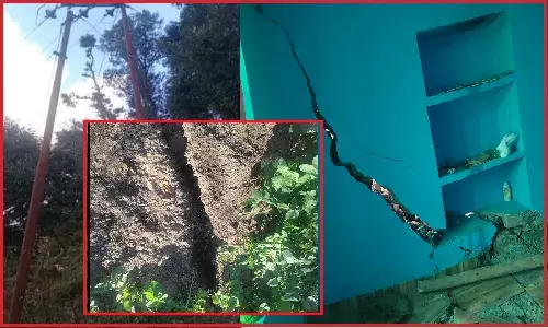 जोशीमठ बचाने के लिए निकाली तिरंगा यात्रा, आपदा का दायरा बढ़ने से चारधाम यात्रा पर छाया संशय, बद्रीनाथ धाम के कपाट खुलेंगे 27 अप्रैल को