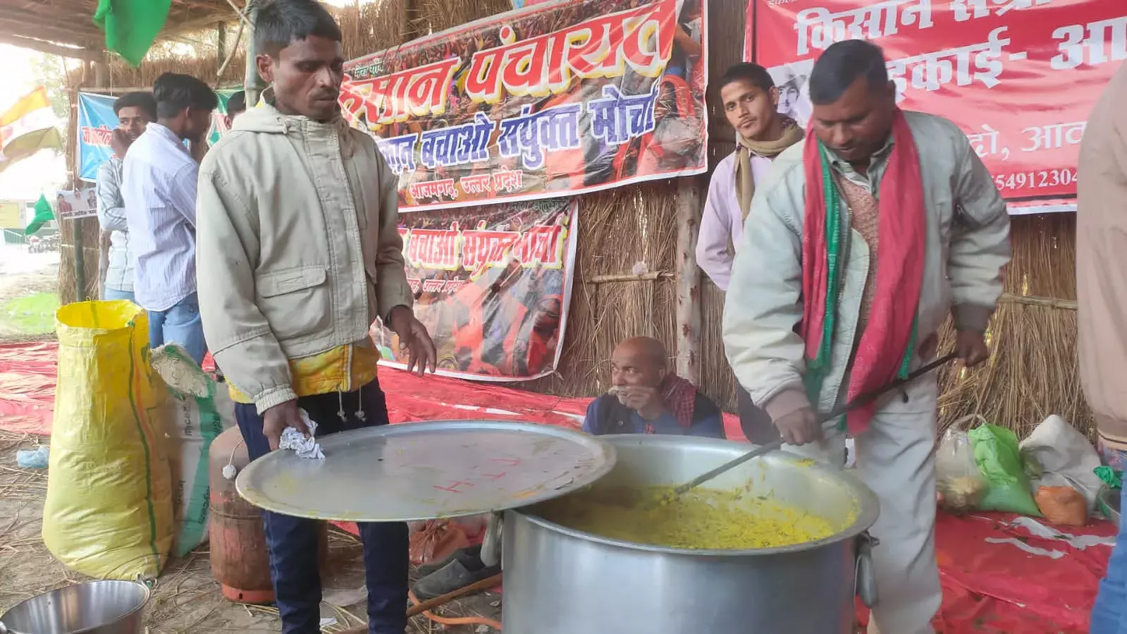 खिरिया बाग में मकर संक्रांति के अवसर पर पकी संघर्ष की खिचड़ी, गणतंत्र दिवस को होगी खिरिया बाग से किसान परेड