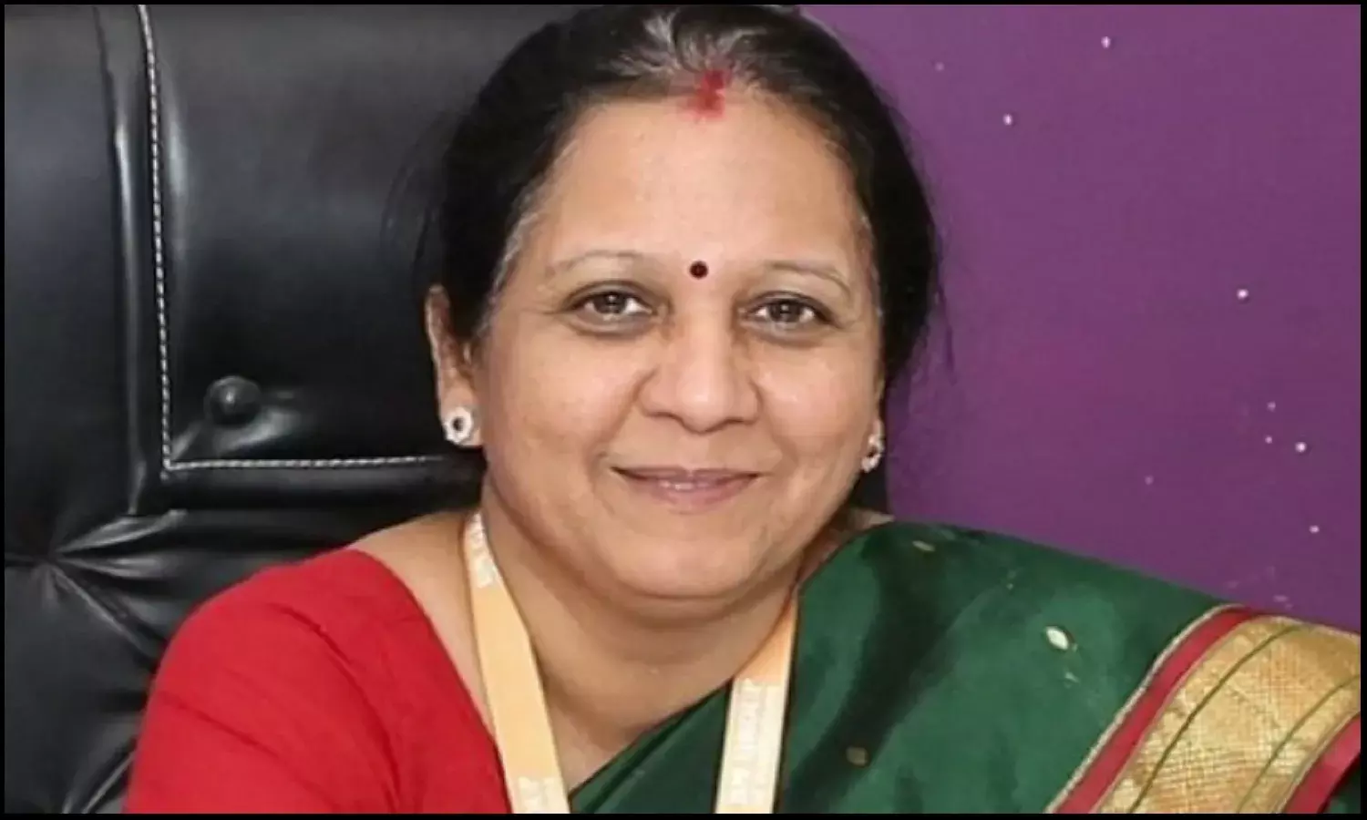 5 दिन तक जिंदगी और मौत से जंग लड़ती इंदौर इं​जीनियरिंग कॉलेज की प्रिंसिपल विमुक्ता शर्मा की मौत, पूर्व छात्र ने पेट्रोल डालकर लगा दी थी आग