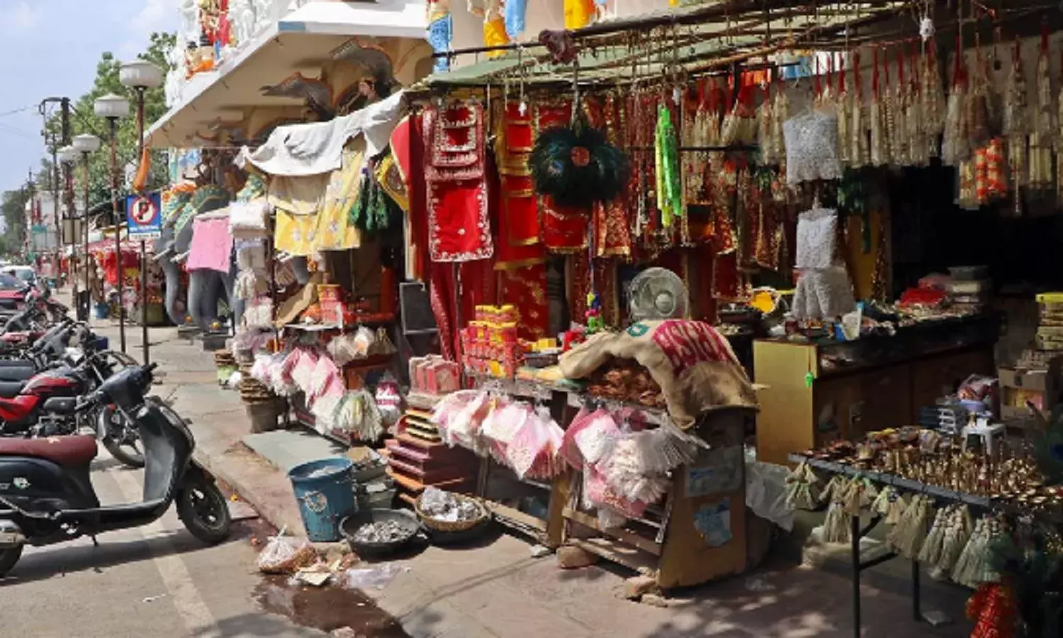 बड़े दुकानदारों के दबाव में फुटपाथ के दुकानदारों को उजाड़े जाने के खिलाफ इंदौर में 11 सितंबर को प्रदर्शन