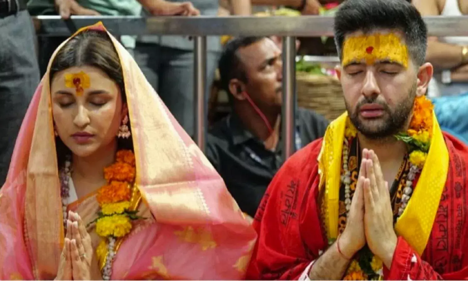 आम आदमी के नेता राघव चड्ढा की आलीशान शादी से और बढ़ेगी मध्यवर्गीय और निम्नमध्वर्गीय तबकों में कुंठा